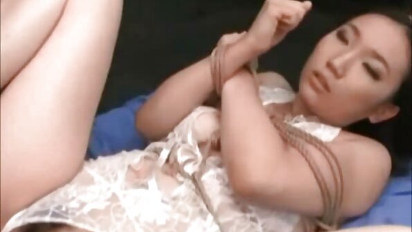 राहेल सेक्सटन सेक्सी पिक्चर वीडियो में सेक्सी वीडियो में वेब कैमरा पर उसके छोटे स्तन उजागर