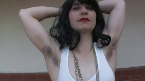 डेनिएल एफटीवी कुछ इंग्लिश सेक्सी पिक्चर वीडियो छोटे स्तन की मालिश करता है