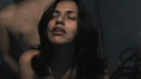 एना डेविल इट्स वन टैटू पेटिट बेब हिंदी पिक्चर सेक्सी फिल्म हू लव्स सेक्स