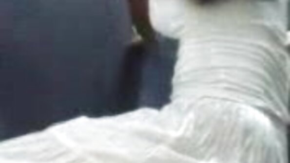 करेन ड्रीम्स अपने बूबीज के साथ खेल फुल मूवी सेक्सी पिक्चर रही है